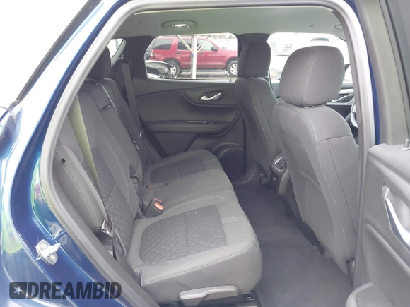 2022 Chevrolet Blazer LT z VIN 3GNKBCR47NS120010, wystawiony jako IAAI lot #41914923 z przebiegiem 31 625 mil mil oraz . Historia ofert i sprzedaży dostępna na DreamBid. Obrazek 8.