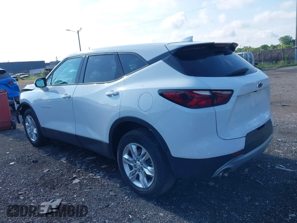 2021 Chevrolet Blazer LT z VIN 3GNKBCR4XMS584620, wystawiony jako IAAI lot #39878731 z przebiegiem 20 731 mil mil oraz . Historia ofert i sprzedaży dostępna na DreamBid. Obrazek 3.