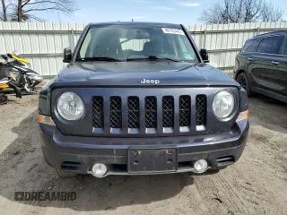 2016 Jeep Patriot High Altitude Edition with VIN 1C4NJRFB5GD585998, listed as a Copart auction lot 49702445 with 86,255 mi miles and Salvage Title. Bid and sale history available at carsss.com. Image 5.