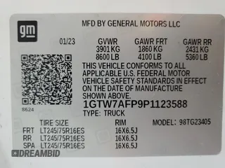 2023 GMC Savana Cargo Van with VIN 1GTW7AFP9P1123588, listed as a Copart auction lot 47600395 with 32,157 mi miles and Clean Title. Bid and sale history available at carsss.com. Image 14.