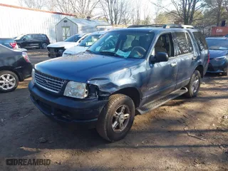 2005 Ford Explorer XLT with VIN 1FMDU73K75UA74958, listed as a IAAI auction lot 41293189 with 207,773 mi miles. Bid and sale history available at carsss.com. Image 2.