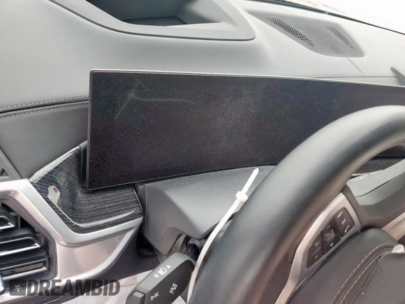 2024 BMW X7 xDrive40i z VIN 5UX23EM03R9U96572, wystawiony jako Copart lot #54822015 z przebiegiem Nie podano mil oraz Szkody całkowita. Historia ofert i sprzedaży dostępna na DreamBid. Obrazek 9.