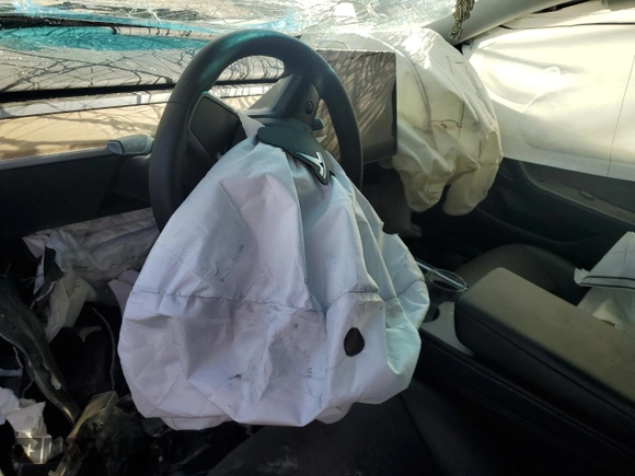 2023 Tesla Model 3 with VIN 5YJ3E1EA4PF566177, listed as a Copart auction lot 48504015 with Not Provided miles and Clean Title. Bid and sale history available at DreamBid. Image 8.
