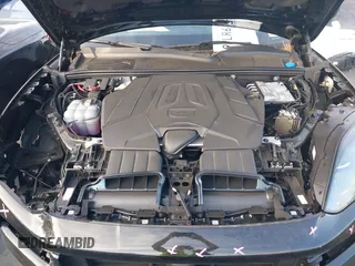 2024 Porsche Cayenne z VIN WP1AA2AY4RDA14120, wystawiony jako IAAI lot #41477355 z przebiegiem 3 134 mil mil oraz . Historia ofert i sprzedaży dostępna na DreamBid. Obrazek 10.