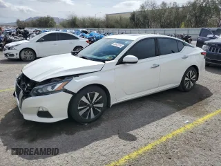 2021 Nissan Altima SV z VIN 1N4BL4DV1MN385337, wystawiony jako Copart lot #50422555 z przebiegiem 111 679 mil mil oraz Szkoda całkowita • Salvage title. Historia ofert i sprzedaży dostępna na DreamBid. Obrazek 1.