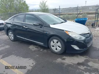 2012 Hyundai Sonata Hybrid with VIN KMHEC4A40CA028512, listed as a IAAI auction lot 42047391 with 165,136 mi miles and . Bid and sale history available at DreamBid. Image 1.