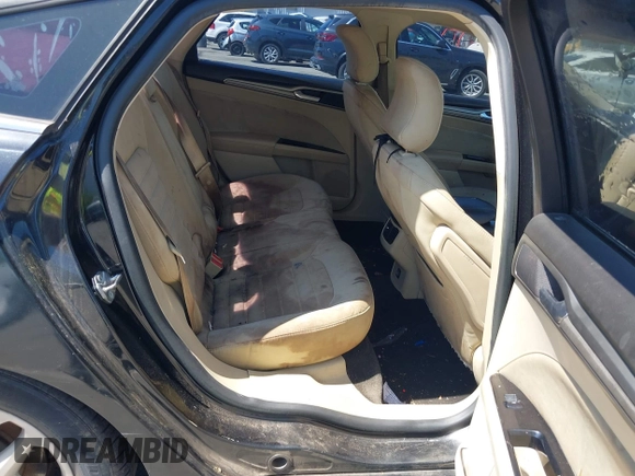 2015 Ford Fusion SE with VIN 3FA6P0H71FR258615, listed as a IAAI auction lot 41994439 with 185,410 mi miles and . Bid and sale history available at carsss.com. Image 8.
