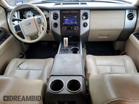 2013 Ford Expedition XLT z VIN 1FMJU1H55DEF33562, wystawiony jako Copart lot #51381725 z przebiegiem 151 074 mil mil oraz Czysty tytuł • Clean title. Historia ofert i sprzedaży dostępna na DreamBid. Obrazek 8.