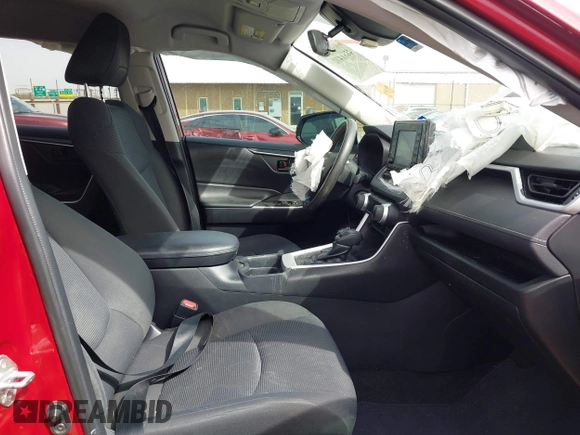 2020 Toyota RAV4 LE with VIN 2T3H1RFV6LW075311, listed as a IAAI auction lot 41814401 with 113,435 mi miles and . Bid and sale history available at DreamBid. Image 5.