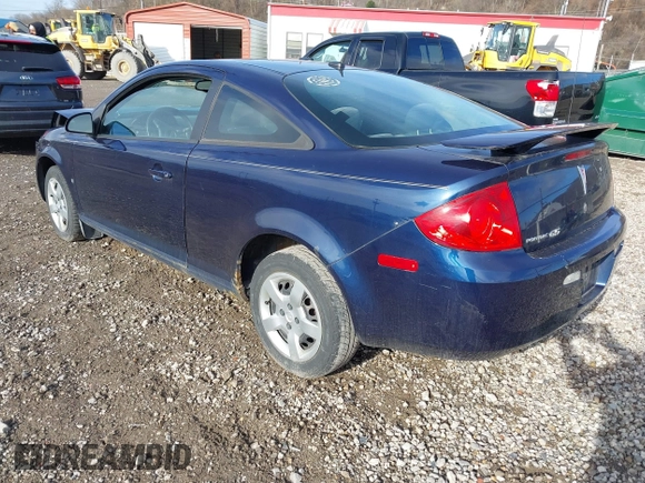 2009 Pontiac G5 with VIN 1G2AS18H797276991, listed as a IAAI auction lot 41855397 with 131,376 mi miles. Bid and sale history available at carsss.com. Image 3.