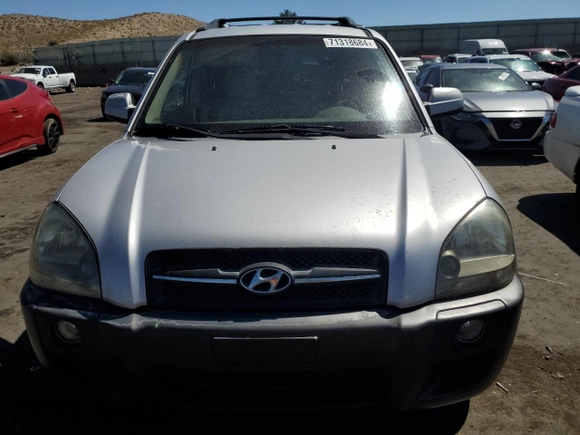 2006 Hyundai Tucson GLS with VIN KM8JN12D16U439636, listed as a Copart auction lot 71318684 with 140,225 mi miles and Salvage Title. Bid and sale history available at carsss.com. Image 5.