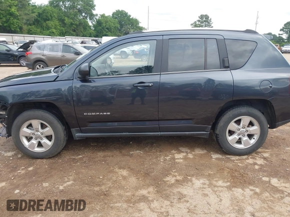 2014 Jeep Compass Sport with VIN 1C4NJCBA1ED725875, listed as a IAAI auction lot 42118863 with 133,136 mi miles. Bid and sale history available at carsss.com. Image 15.