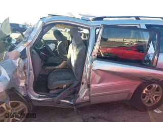 2004 Honda Pilot EX with VIN 2HKYF18464H512952, listed as a IAAI auction lot 41373720 with 306,406 mi miles. Bid and sale history available at carsss.com. Image 15.