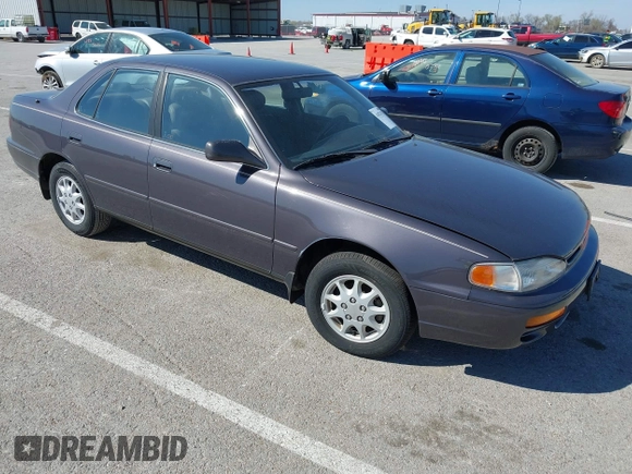 1996 Toyota Camry DX with VIN 4T1BG12K8TU915891, listed as a IAAI auction lot 41874731 with 57,564 mi miles. Bid and sale history available at carsss.com. Image 1.