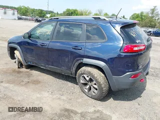 2014 Jeep Cherokee Trailhawk с VIN 1C4PJMBS4EW281449, выставлен на аукционе IAAI как лот 42477320 с пробегом 128 107 миль миль и . История ставок и продаж доступна на DreamBid. Изображение 3.
