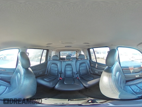2003 Ford Explorer Limited с VIN 1FMDU75W83UA44235, выставлен на аукционе Copart как лот 82143684 с пробегом 215 664 миль миль и Списание • Salvage title. История ставок и продаж доступна на DreamBid. Изображение 13.