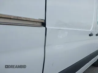 2019 Mercedes-Benz Sprinter Cargo z VIN WD4PF1CD5KT014453, wystawiony jako IAAI lot #41100495 z przebiegiem 195 185 mil mil oraz . Historia ofert i sprzedaży dostępna na DreamBid. Obrazek 19.
