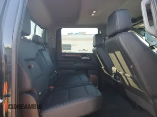 2024 GMC Sierra 3500HD Denali z VIN 1GT49WEY1RF223604, wystawiony jako Copart lot #58241485 z przebiegiem 9484 mil mil oraz Szkody całkowita. Historia ofert i sprzedaży dostępna na DreamBid. Obrazek 10.