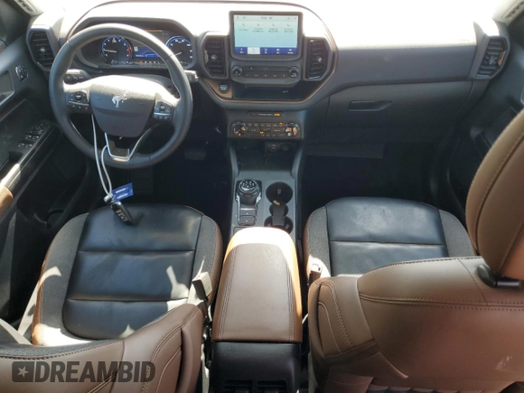 2024 Ford Bronco Sport Outer Banks with VIN 3FMCR9C69RRE22039, listed as a Copart auction lot 61914825 with 32,942 mi miles and Clean title. Bid and sale history available at DreamBid. Image 8.