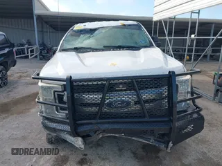 2018 Ford F-250 XL with VIN 1FT7W2B61JEB72858, listed as a IAAI auction lot 42517018 with 193,390 mi miles and . Bid and sale history available at DreamBid. Image 12.