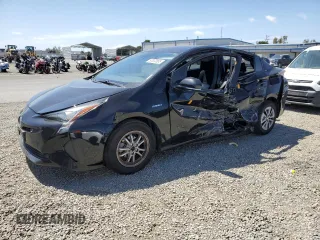 2018 Toyota Prius Two z VIN JTDKARFU5J3549777, wystawiony jako Copart lot #57072065 z przebiegiem 153 568 mil mil oraz Szkoda całkowita • Salvage title. Historia ofert i sprzedaży dostępna na DreamBid. Obrazek 1.