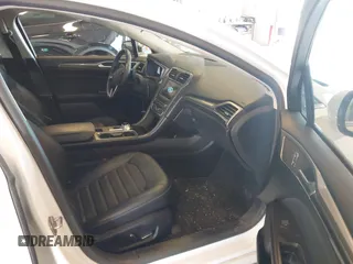 2017 Ford Fusion SE with VIN 3FA6P0T94HR251797, listed as a IAAI auction lot 42695169 with 60,069 mi miles and . Bid and sale history available at DreamBid. Image 5.