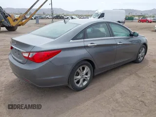 2011 Hyundai Sonata SE with VIN 5NPEC4AC0BH302181, listed as a IAAI auction lot 41945272 with 258,242 mi miles. Bid and sale history available at carsss.com. Image 4.