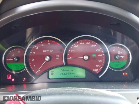 2005 Pontiac GTO with VIN 6G2VX12UX5L407635, listed as a IAAI auction lot 41768211 with 82,365 mi miles. Bid and sale history available at carsss.com. Image 7.