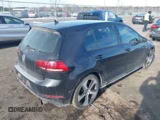 2019 Volkswagen GTI S z VIN 3VW6T7AU0KM001318, wystawiony jako IAAI lot #41301346 z przebiegiem 137 762 mil mil oraz . Historia ofert i sprzedaży dostępna na DreamBid. Obrazek 4.