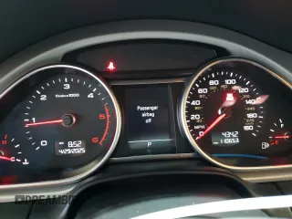 2014 Audi Q7 Prestige z VIN WA1VMAFEXED013691, wystawiony jako Copart lot #54663575 z przebiegiem 110 653 mil mil oraz Szkoda całkowita • Salvage title. Historia ofert i sprzedaży dostępna na DreamBid. Obrazek 9.