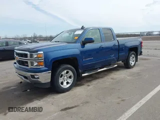 2015 Chevrolet Silverado 1500 LT with VIN 1GCVKREC3FZ424431, listed as a IAAI auction lot 41812094 with 227,739 mi miles. Bid and sale history available at carsss.com. Image 2.