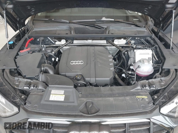 2025 Audi Q5 Premium with VIN WA1ABAFY9S2045618, listed as a IAAI auction lot 42279469 with 3,024 mi miles and . Bid and sale history available at DreamBid. Image 10.