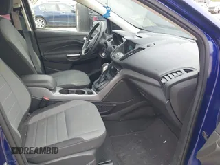 2016 Ford Escape SE with VIN 1FMCU0GX9GUB93543, listed as a IAAI auction lot 42017226 with 208,092 mi miles. Bid and sale history available at carsss.com. Image 5.