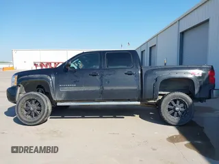 2012 Chevrolet Silverado 1500 LT with VIN 3GCPKSE71CG230592, listed as a IAAI auction lot 41941448 with 241,368 mi miles and . Bid and sale history available at DreamBid. Image 15.