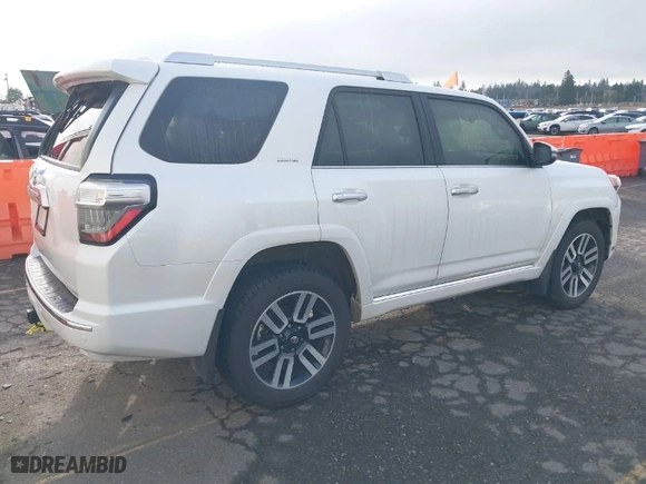 2024 Toyota 4Runner Limited with VIN JTEKU5JR3R6215000, listed as a IAAI auction lot 41710971 with 9,119 mi miles. Bid and sale history available at carsss.com. Image 4.