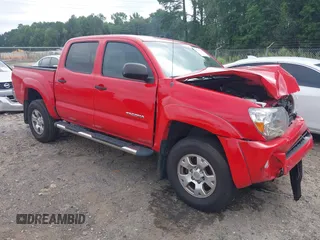 2008 Toyota Tacoma with VIN 3TMLU42N98M015137, listed as a IAAI auction lot 42622440 with 82,699 mi miles and . Bid and sale history available at DreamBid. Image 1.