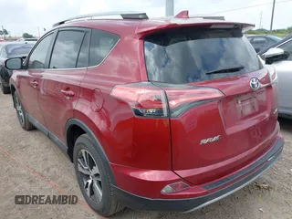 2018 Toyota RAV4 XLE с VIN 2T3WFREV7JW501241, выставлен на аукционе IAAI как лот 42134328 с пробегом 56 536 миль миль и . История ставок и продаж доступна на DreamBid. Изображение 3.