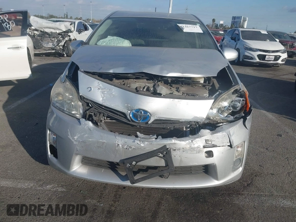 2010 Toyota Prius II with VIN JTDKN3DU2A0067810, listed as a IAAI auction lot 41367713 with 187,001 mi miles. Bid and sale history available at carsss.com. Image 12.