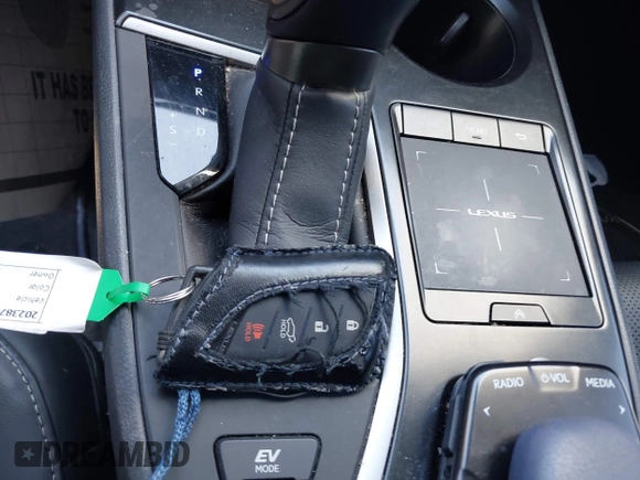 2021 Lexus UX 250h z VIN JTHP9JBH2M2048461, wystawiony jako IAAI lot #42017871 z przebiegiem 56 537 mil mil oraz . Historia ofert i sprzedaży dostępna na DreamBid. Obrazek 11.