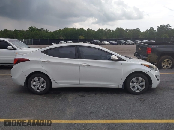 2016 Hyundai Elantra SE z VIN 5NPDH4AE0GH688736, wystawiony jako IAAI lot #42390551 z przebiegiem 225 366 mil mil oraz . Historia ofert i sprzedaży dostępna na DreamBid. Obrazek 13.