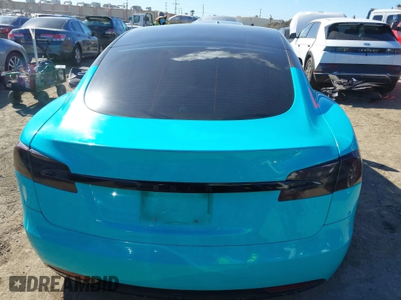 2018 Tesla Model S 75D with VIN 5YJSA1E29JF263418, listed as a IAAI auction lot 41682037 with 84,764 mi miles and . Bid and sale history available at DreamBid. Image 16.