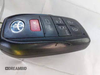 2021 Toyota Sienna XLE z VIN 5TDJRKEC7MS009306, wystawiony jako IAAI lot #42328482 z przebiegiem 169 443 mil mil oraz . Historia ofert i sprzedaży dostępna na DreamBid. Obrazek 11.