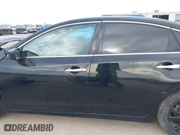 2018 Nissan Altima 2.5 SR with VIN 1N4AL3AP3JC298848, listed as a IAAI auction lot 40966335 with 121,163 mi miles. Bid and sale history available at carsss.com. Image 15.
