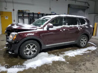2022 Kia Telluride EX with VIN 5XYP3DHC4NG283693, listed as a Copart auction lot 44032045 with 28,180 mi miles and Salvage Title. Bid and sale history available at carsss.com. Image 1.