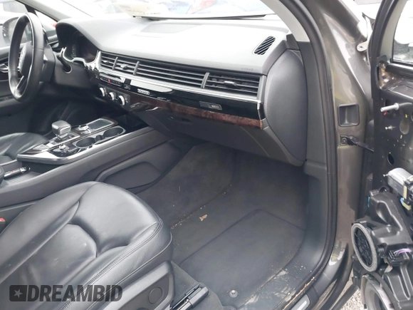 2019 Audi Q7 Premium Plus with VIN WA1LAAF71KD029212, listed as a IAAI auction lot 41489329 with 80,246 mi miles and . Bid and sale history available at DreamBid. Image 5.