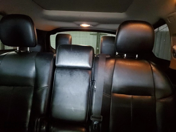 2015 Nissan Pathfinder Platinum z VIN 5N1AR2MM6FC702457, wystawiony jako Copart lot #55302175 z przebiegiem 132 255 mil mil oraz Szkoda całkowita • Salvage title. Historia ofert i sprzedaży dostępna na DreamBid. Obrazek 10.