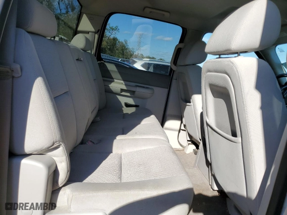 2014 Chevrolet Silverado 2500HD LT with VIN 1GC1KXE88EF135835, listed as a Copart auction lot 45956375 with 116,686 mi miles and Non Repairable. Bid and sale history available at carsss.com. Image 10.