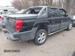 2004 Chevrolet Avalanche z VIN 3GNEK12T64G181370, wystawiony jako IAAI lot #41729410 z przebiegiem 203 633 mil mil oraz . Historia ofert i sprzedaży dostępna na DreamBid. Obrazek 4.