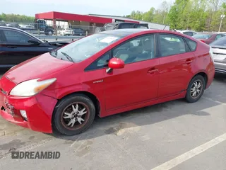 2010 Toyota Prius II with VIN JTDKN3DUXA0219610, listed as a IAAI auction lot 42015825 with 263,492 mi miles. Bid and sale history available at carsss.com. Image 2.
