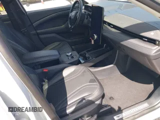 2023 Ford Mustang Mach-E Premium с VIN 3FMTK3SUXPMA73825, выставлен на аукционе IAAI как лот 42508806 с пробегом 21 422 миль миль и . История ставок и продаж доступна на DreamBid. Изображение 5.